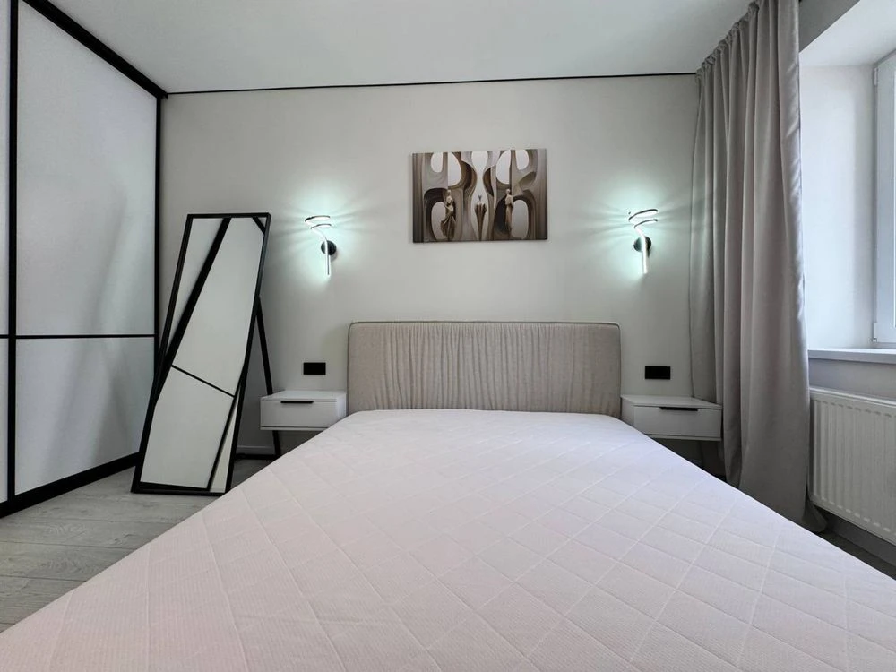 Apartment for Sale: Modern and Stylish Renovation
