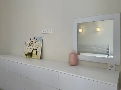Велика 2-кімнатна квартира 71 м² з дизайнерським ремонтом