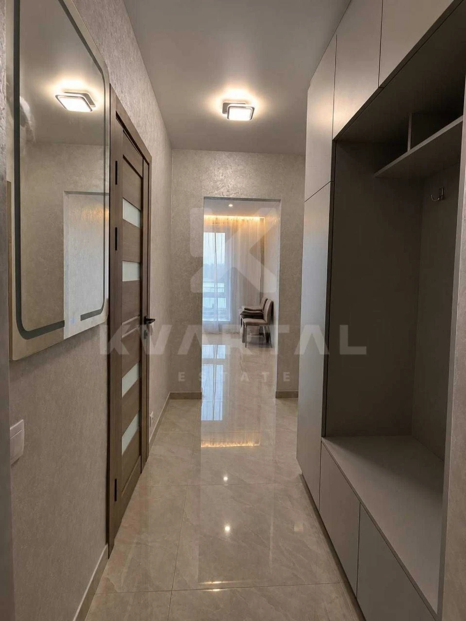 Продажа 1-комнатной квартиры с новым ремонтом (35 м²) в ЖК "Continent Ray", Буча