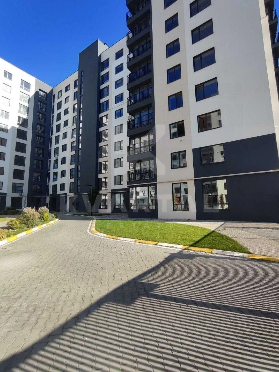 Продажа 1-комнатной квартиры с новым ремонтом (35 м²) в ЖК "Continent Ray", Буча