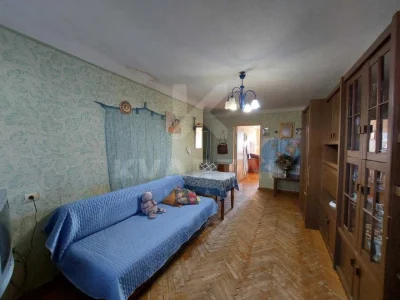 Продаж 3-кімнатної квартири (60 м²) – мінімальне оформлення!