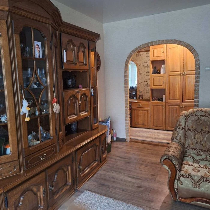 I will sell a 4-room apartment in the Topolya-3 residential area