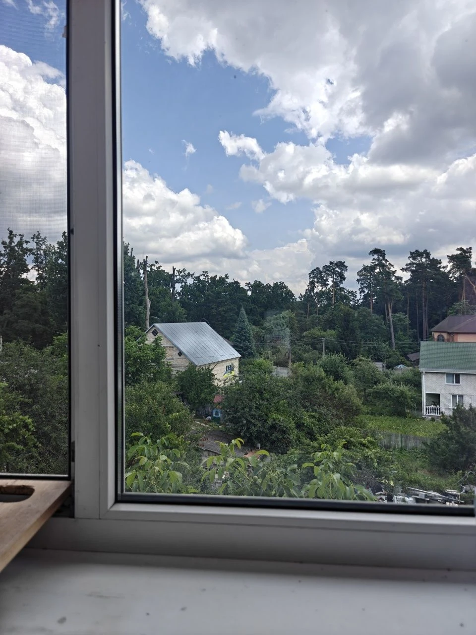 Three-bedroom apartment near Bucha Park, voucher, ser