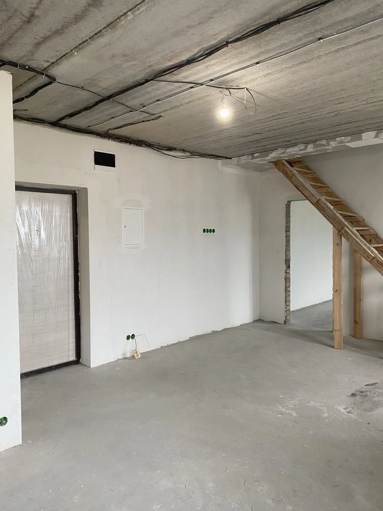 For Sale: Two-bedroom apartment. Bucha. 80m2. ЖК Сонячна Оселя.