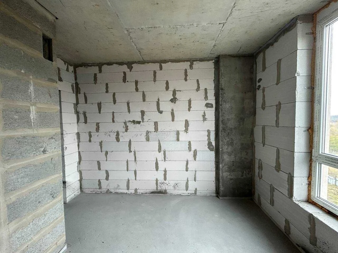 Квартира в зданому будинку 33,6 м2. Газ. Сертифікат, ваучер