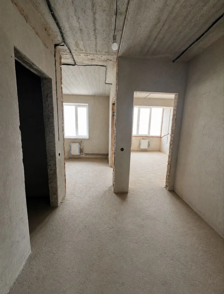For Sale: 1-bedroom apartment with partial renovation! NO COMMISSION!