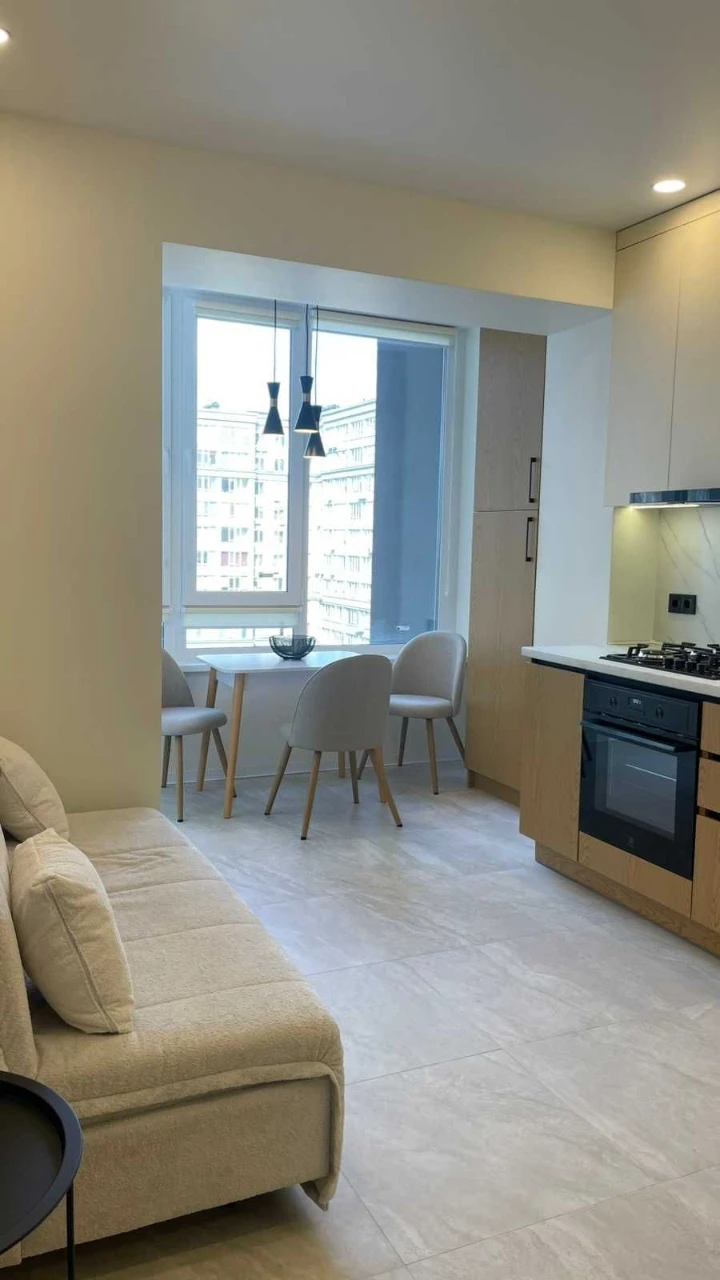 Sale of 1-room apartment with renovation/42.3 sq.m/ gas/ Bucha/ Millennium State