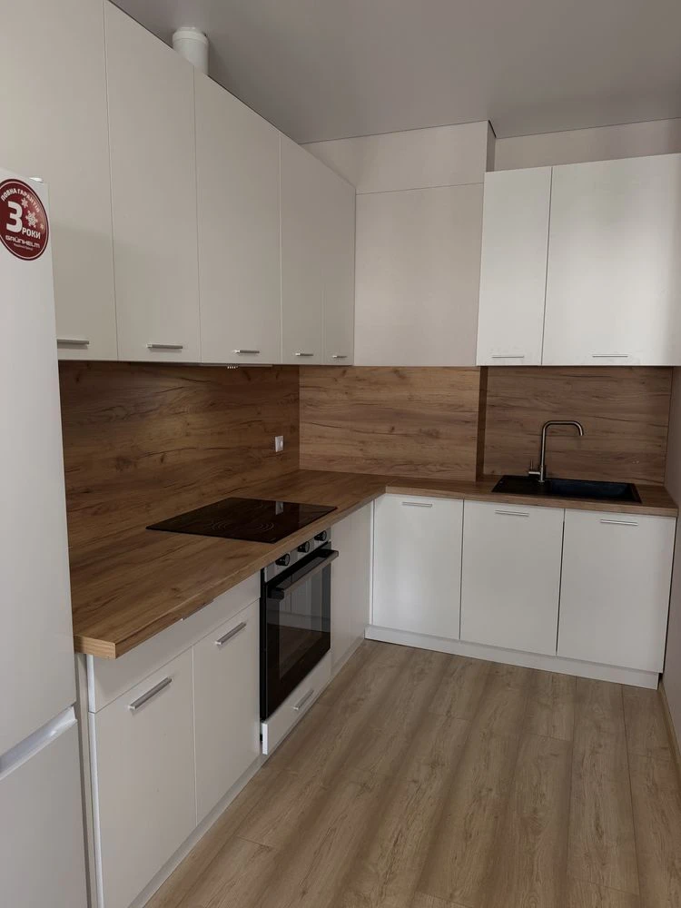 One-bedroom apartment renovated in Royal Park Residence