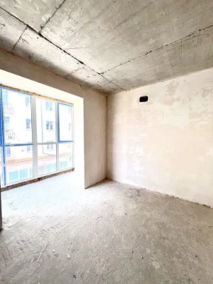 Spacious 1-bedroom apartment, open layout! With a balcony! Buchansky