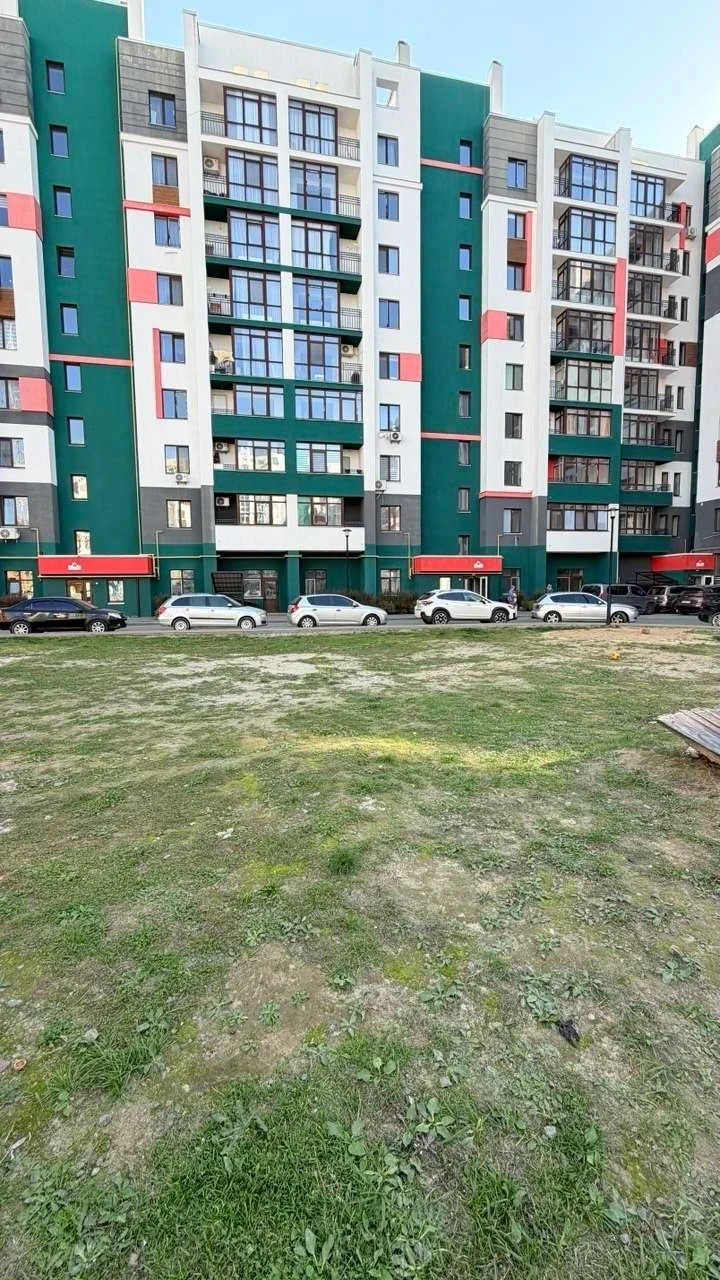 Butcha, 3-bedroom apartments in ЖК Kyivskiy residential complex, completed building