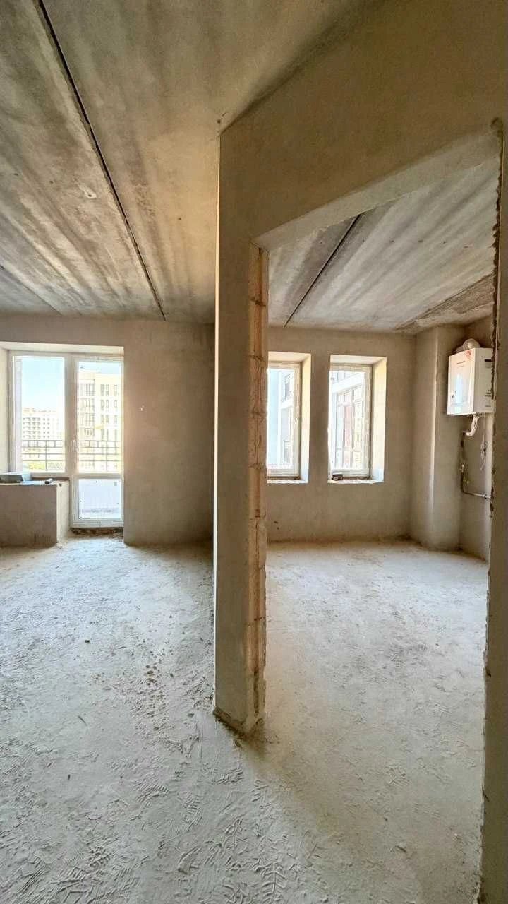 Butcha, 3-bedroom apartments in ЖК Kyivskiy residential complex, completed building