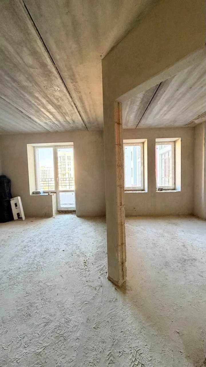 Butcha, 3-bedroom apartments in ЖК Kyivskiy residential complex, completed building