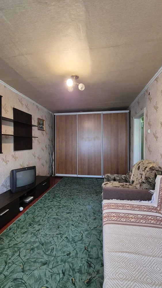For Sale! No commission! 1-bedroom apartment with renovation and balcony! Individual