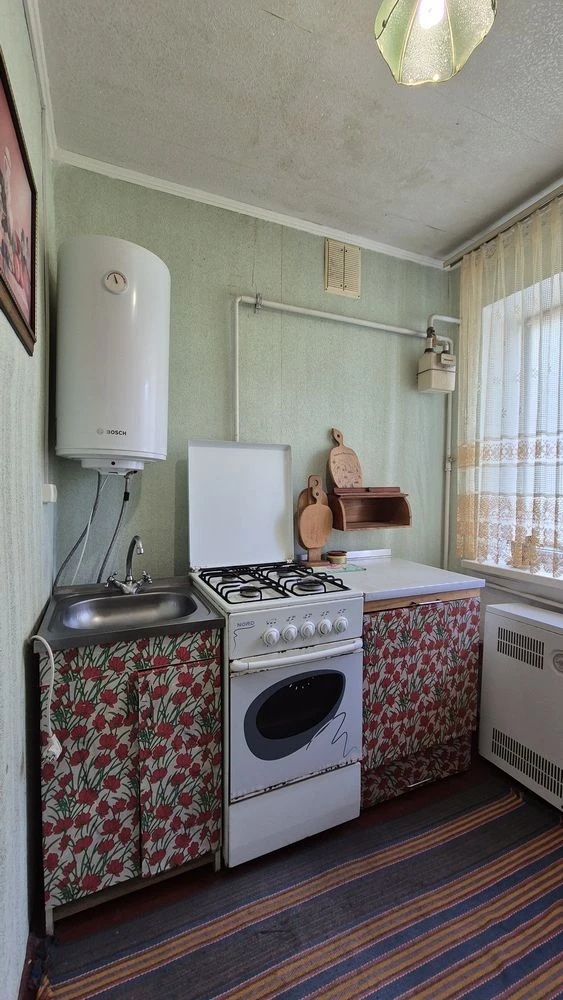 For Sale! No commission! 1-bedroom apartment with renovation and balcony! Individual