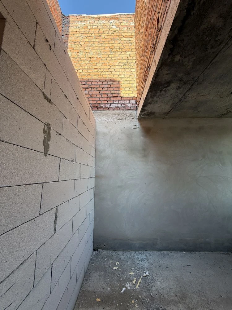 Investment property in Bucha with a private terrace of 25 m²