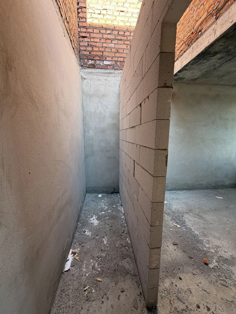 Investment property in Bucha with a private terrace of 25 m²