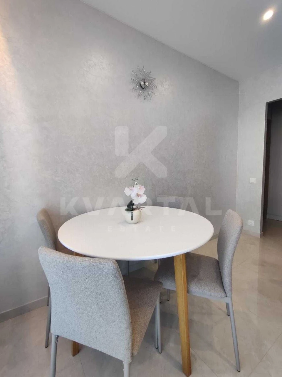 For sale: Modern 1-bedroom apartment in a residential complex