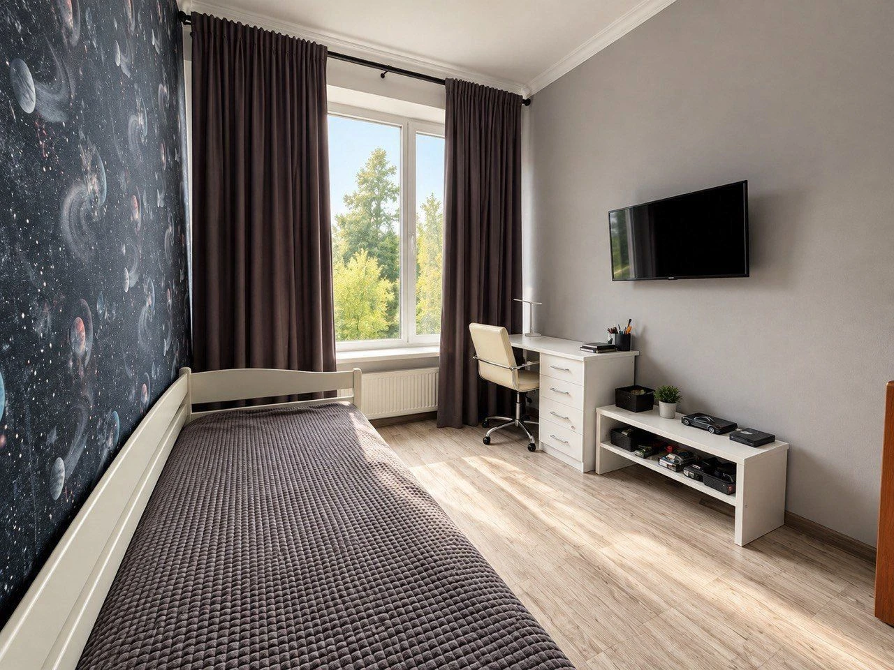 For Sale! NO COMMISSION! 2-room apartment renovated! 2% minimum processing fee