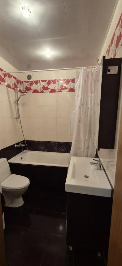 Sale of a cozy 42 sq m apartment in the center of Buch.