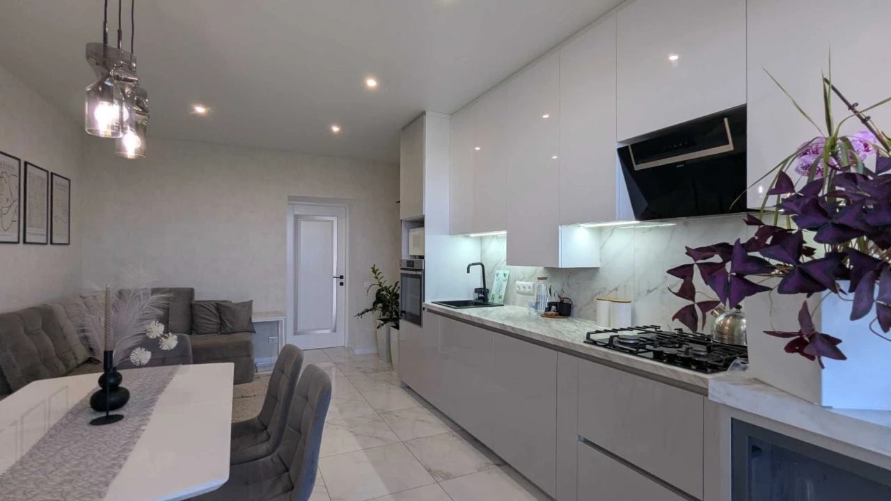 Spacious two-bedroom apartment (apartment) in one of the best