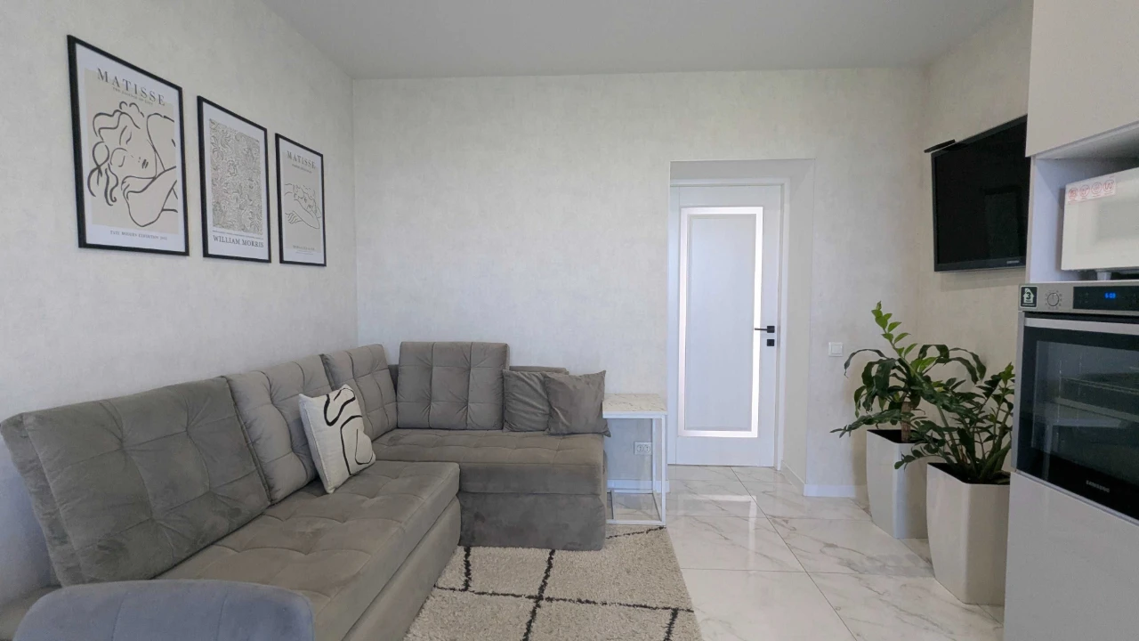 Spacious two-bedroom apartment (apartment) in one of the best