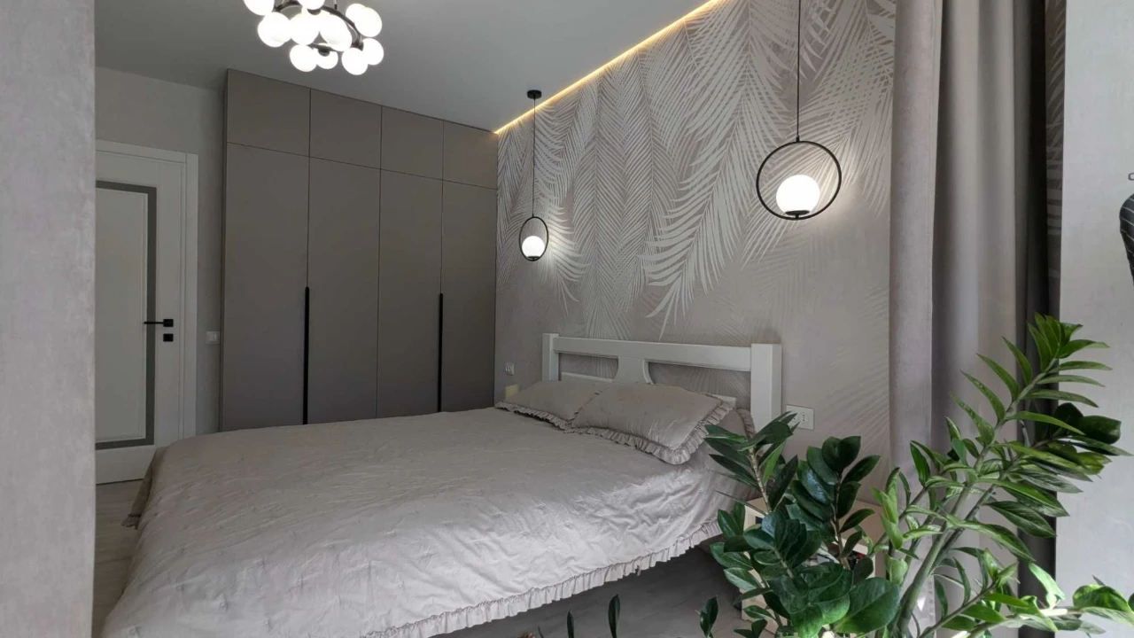 Spacious two-bedroom apartment (apartment) in one of the best