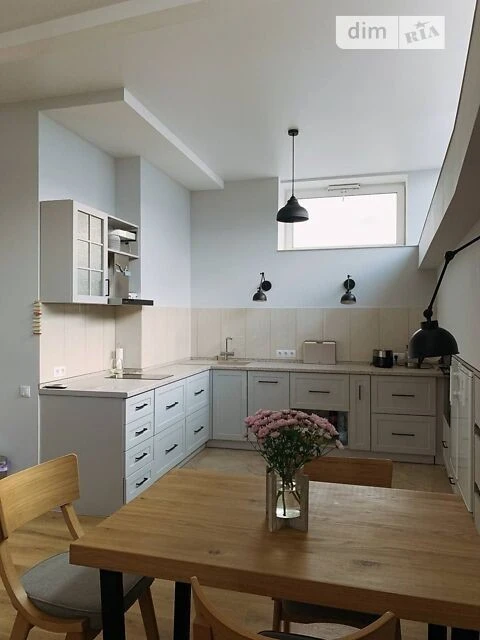Продажа 2к квартиры 116 кв. м на Днепровская набережная • Кому?