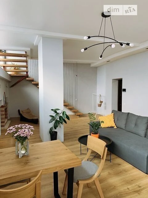 Продажа 2к квартиры 116 кв. м на Днепровская набережная • Кому?