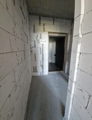 Apartment 2% 1 room with gas. Occupied house.