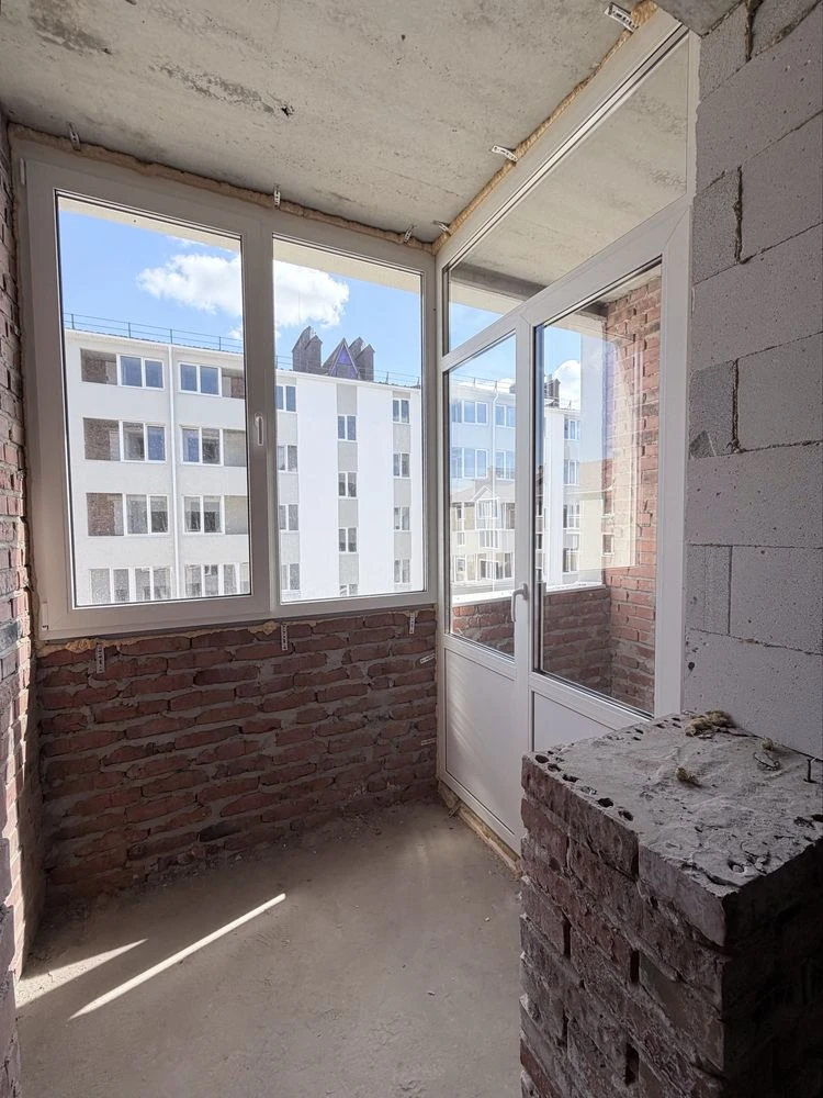 For Sale Without Commission! Full 1-bedroom apartment! Individual gas heating
