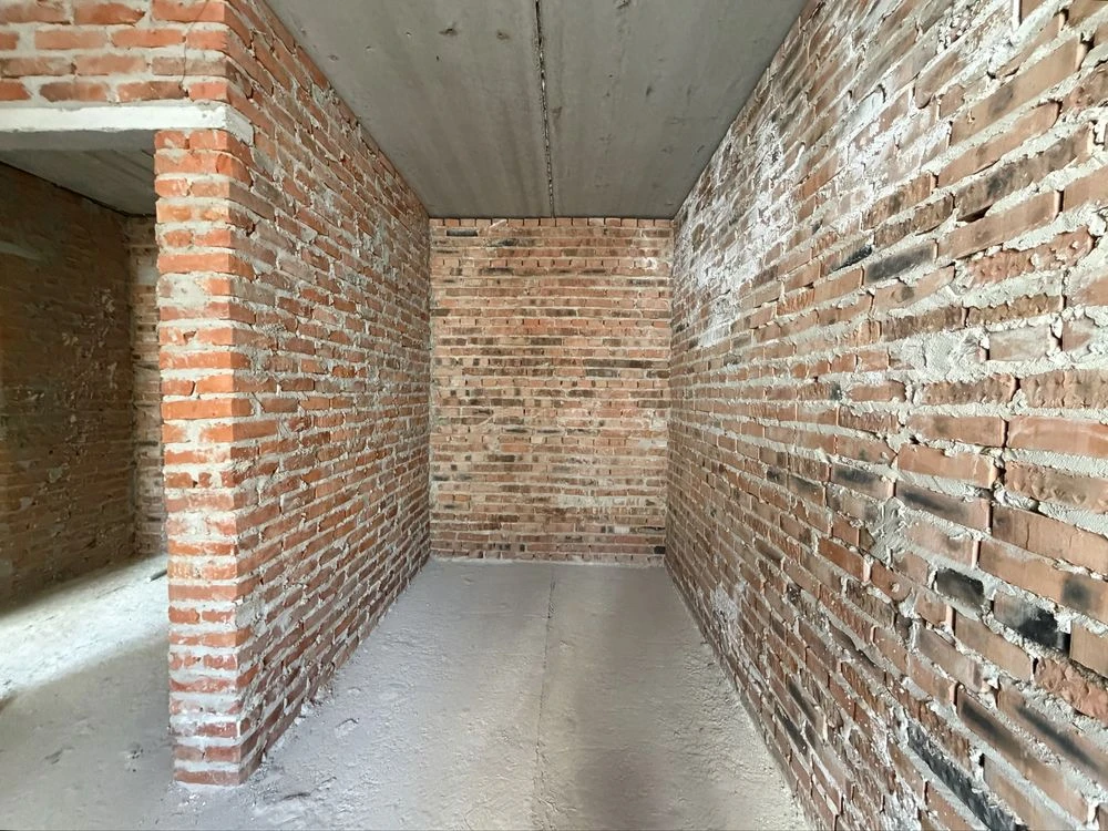 For Sale Without Commission! Full 1-bedroom apartment! Individual gas heating