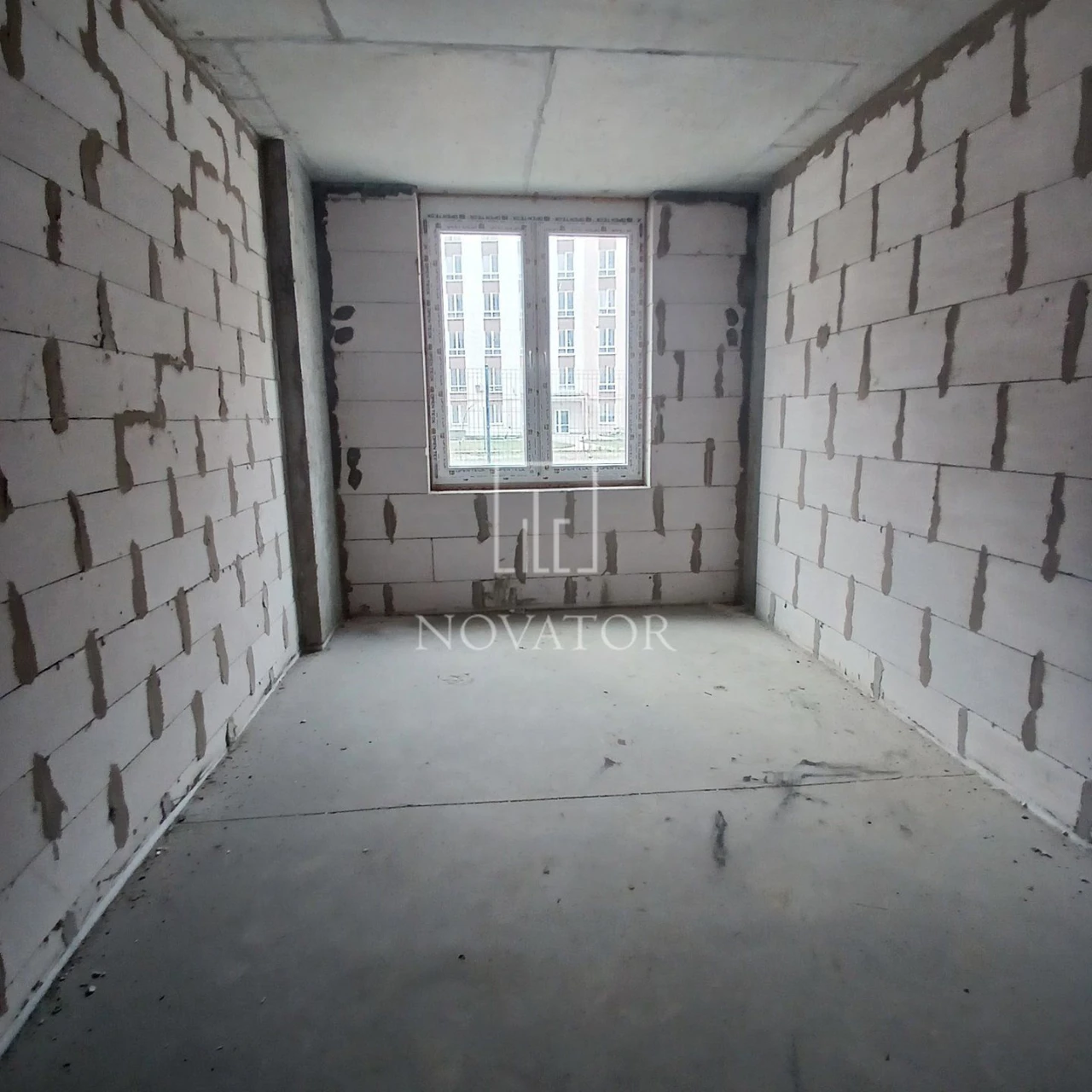 Cheapest 2-room apartment in a completed building with utilities and