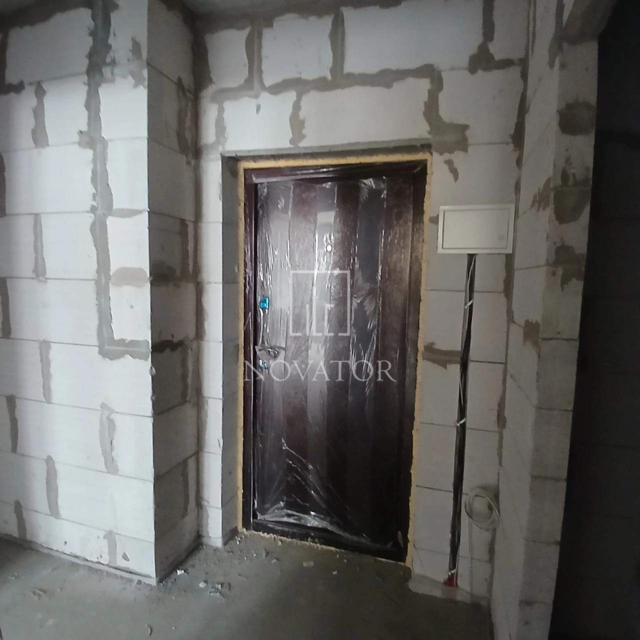 Cheapest 2-room apartment in a completed building with utilities and
