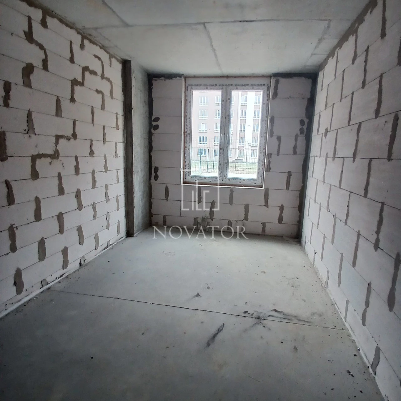Cheapest 2-room apartment in a completed building with utilities and
