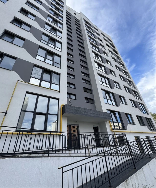 For Sale! Full 1-bedroom apartment! Individual gas heating