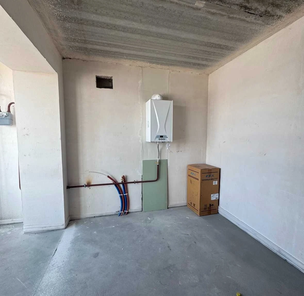Bright and spacious apartment in the Millennium State residential complex. Two-unit