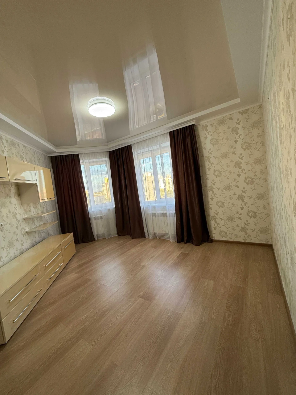 Apartment in Bucha, convenient location, modern renovation. Everything remains