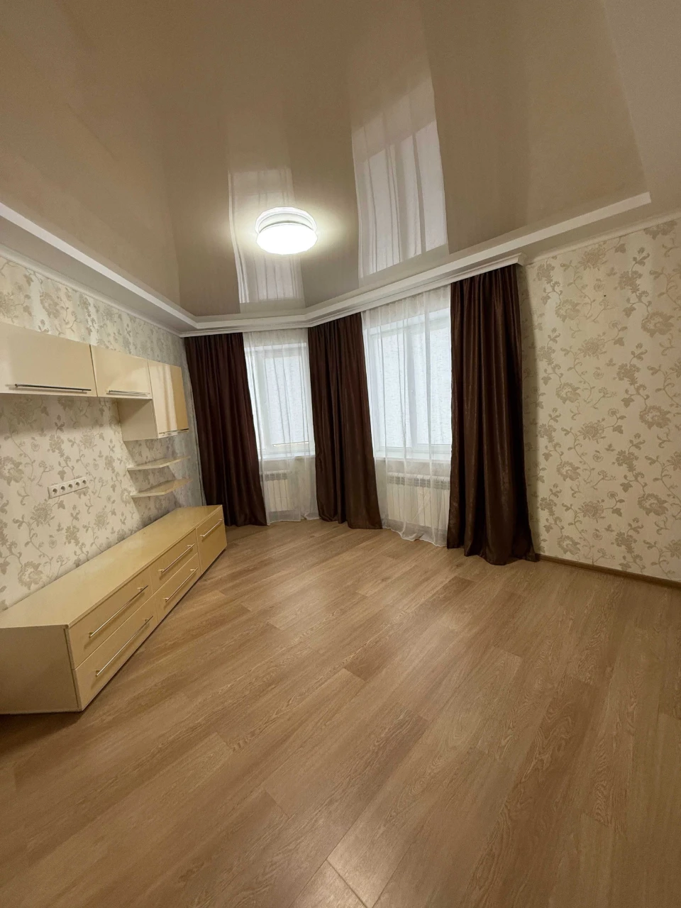 Apartment in Bucha, convenient location, modern renovation. Everything remains