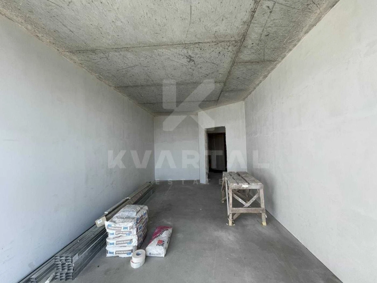 Apartment with forest view, renovated, Bucha, minimal furnishings