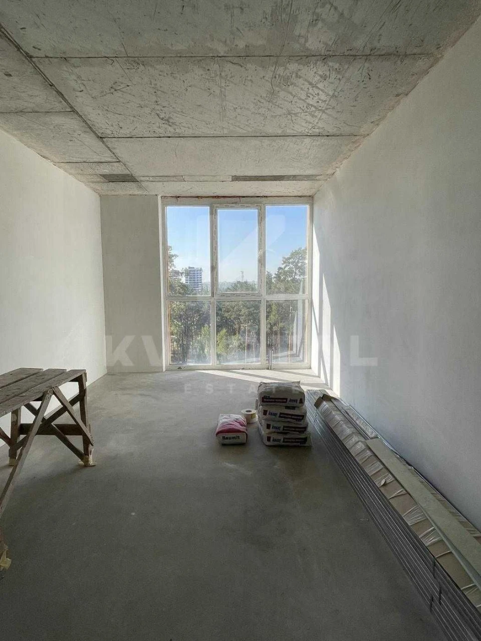 Apartment with forest view, renovated, Bucha, minimal furnishings