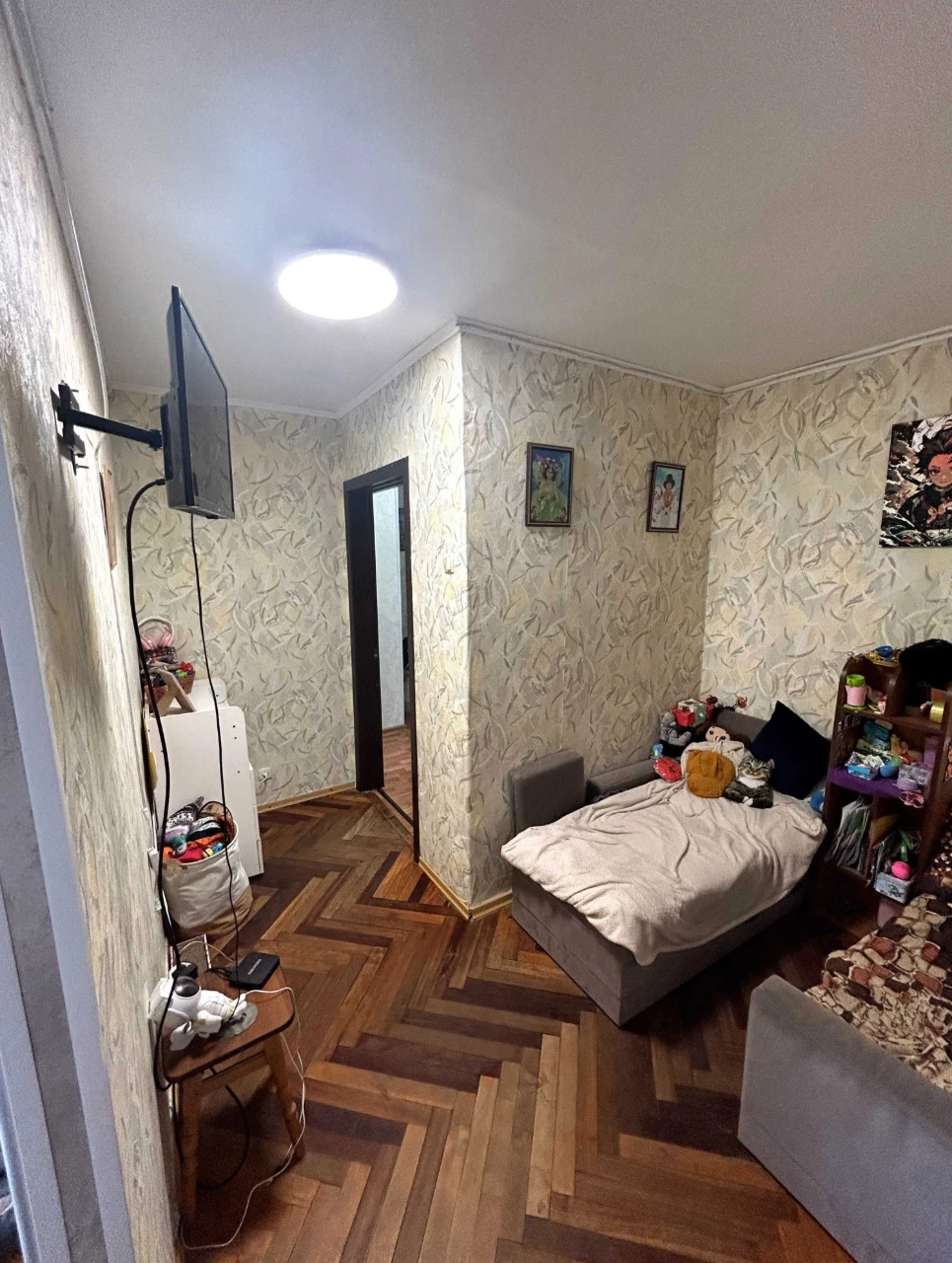 2-room apartment renovated. Bucha. Central heating.