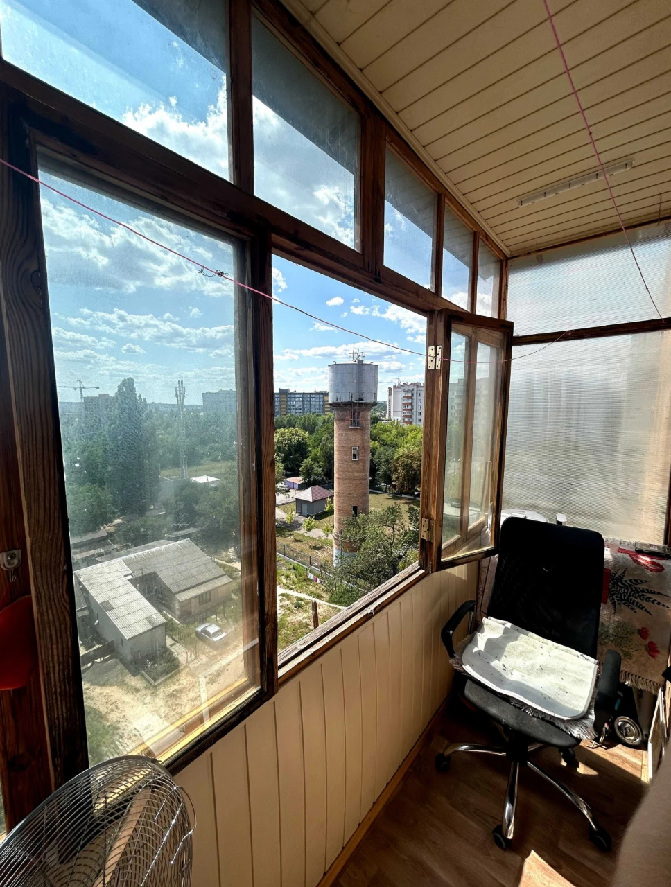 2-room apartment renovated. Bucha. Central heating.
