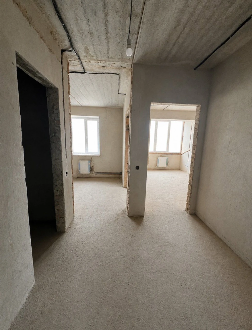 Great Offer! One-bedroom apartment with gas and partial renovation