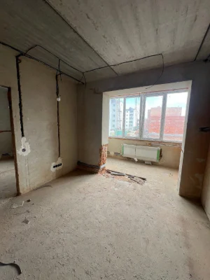 Great Offer! One-bedroom apartment with gas and partial renovation