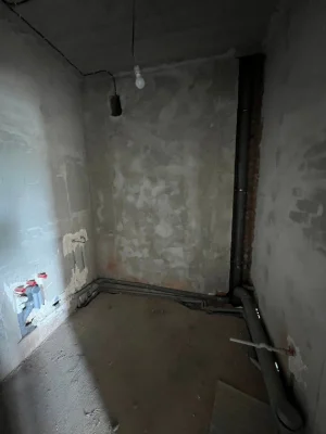 Great Offer! One-bedroom apartment with gas and partial renovation