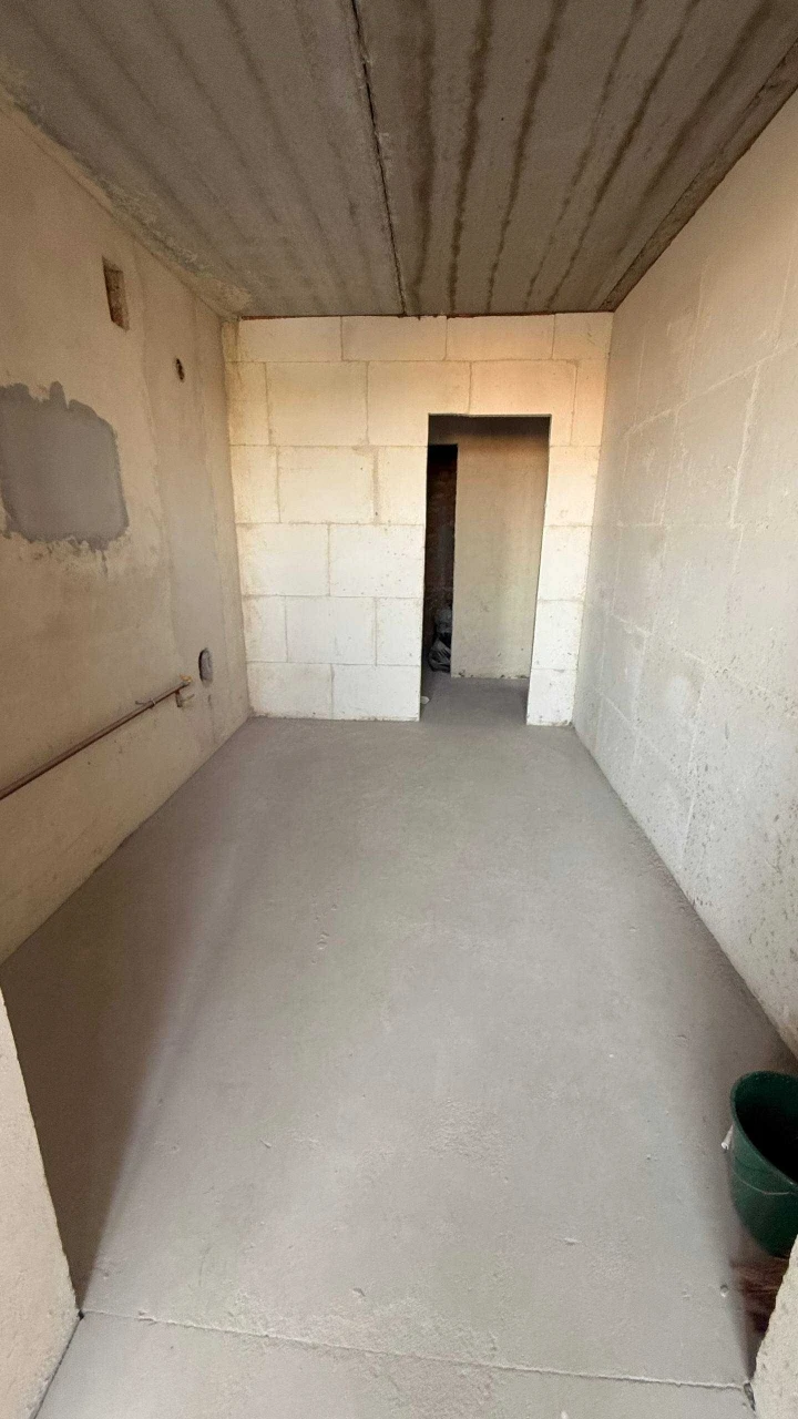 Central part of Bucha. One-bedroom apartment with a terrace - 45m2. Available.