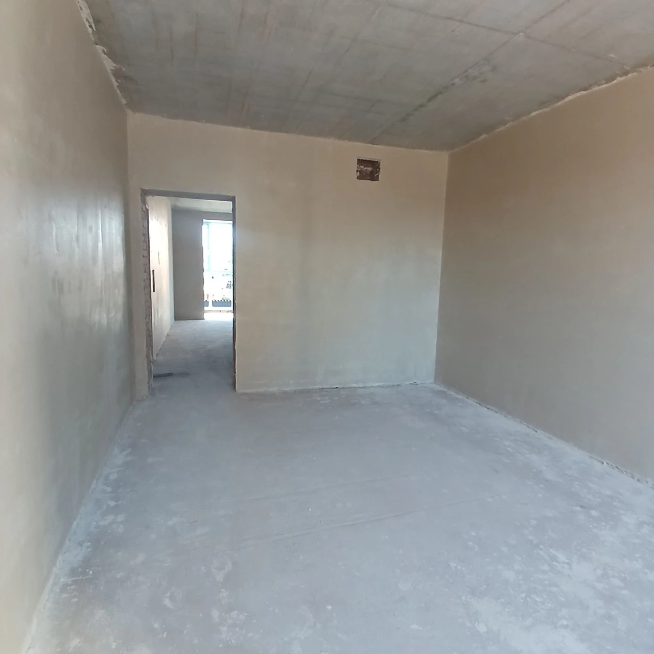 Cozy One-Bedroom Apartment with Lake View!