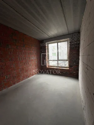 For sale, one-room apartment! Gasified house! Nearby park.