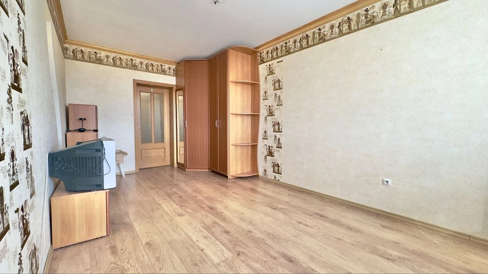 Велике 3-кімнатне житло в центрі Бучі. Київміськбуд. 95000$
