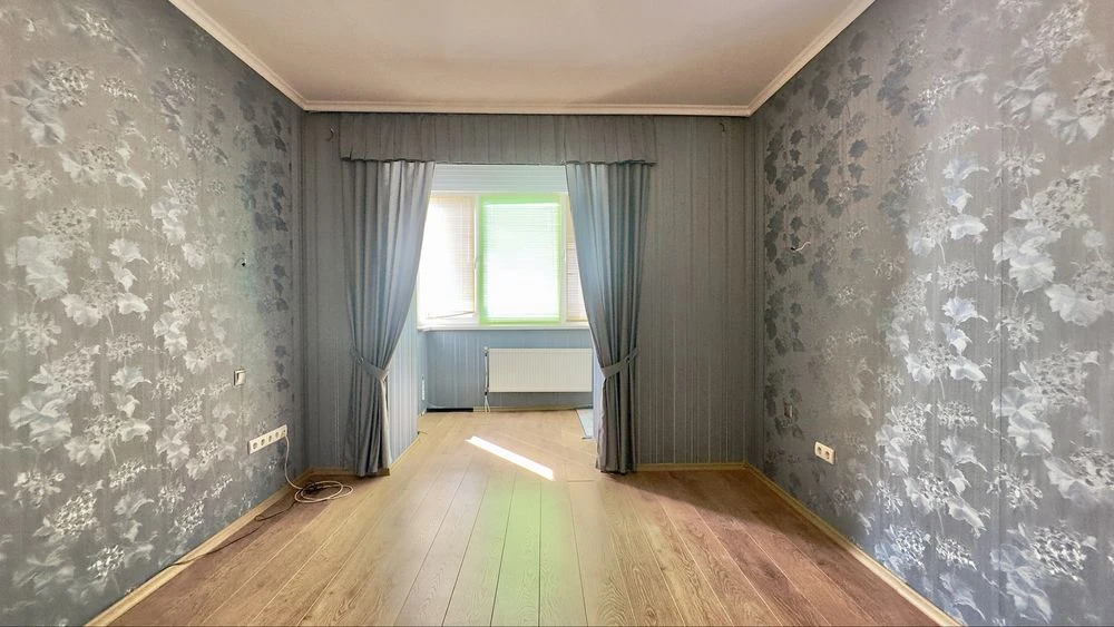 Велике 3-кімнатне житло в центрі Бучі. Київміськбуд. 95000$